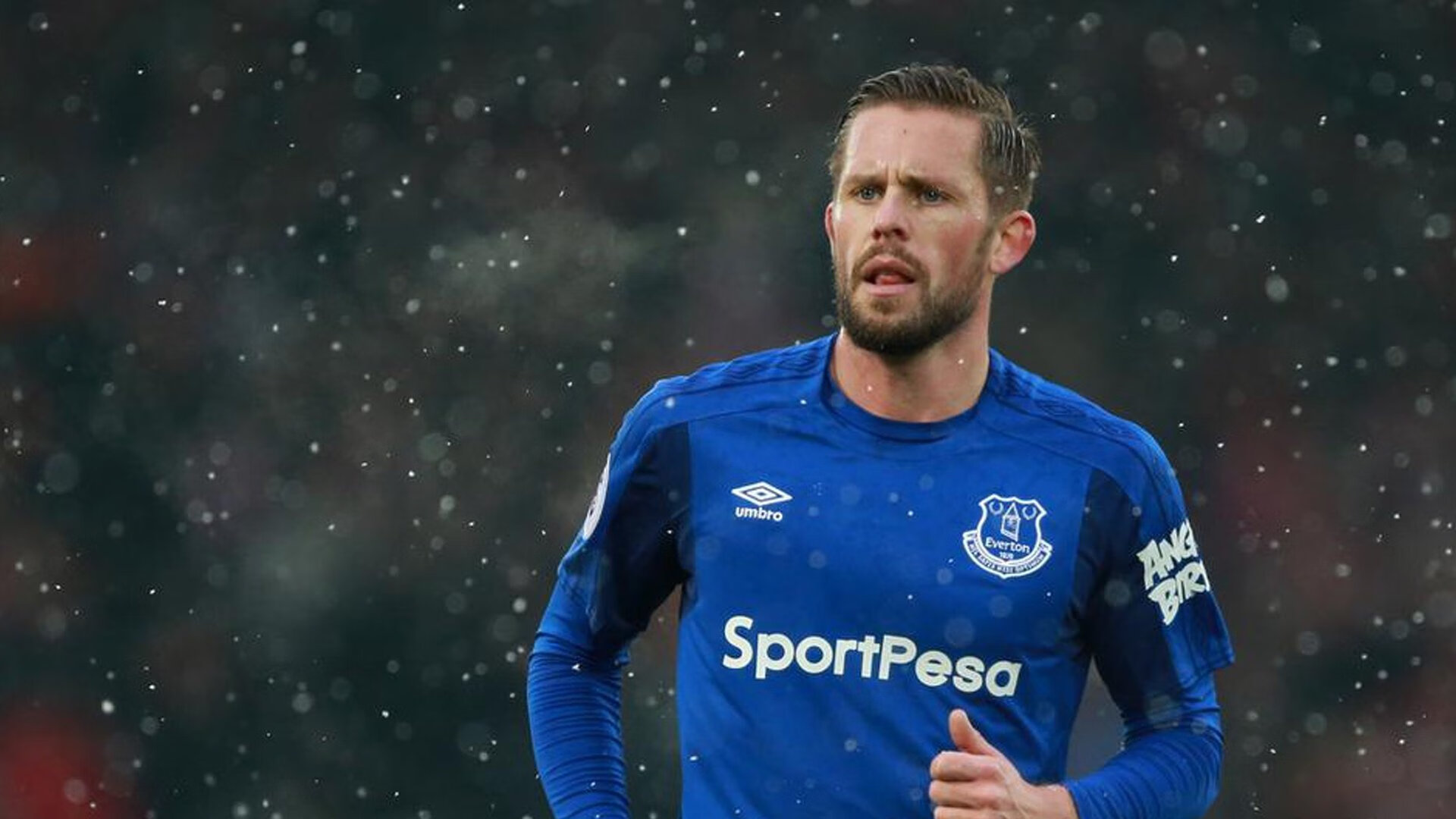 凯恩触发6500万解约金，回归热刺目标再创纪录，凯恩宣布留在热刺